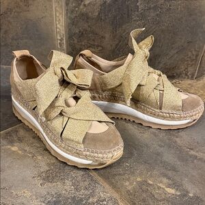 Women's Stylish Tan and Cream Sneakers